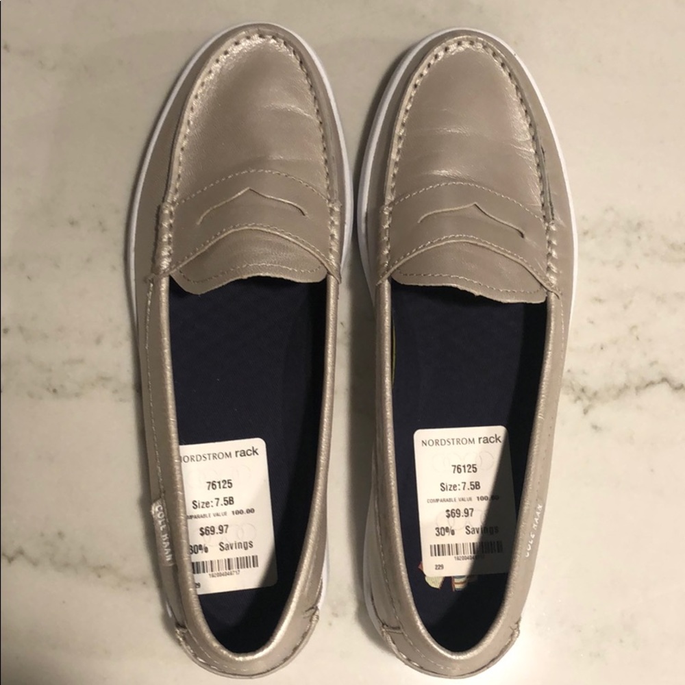 BNWT Cole Haan soft silver loafers/flats